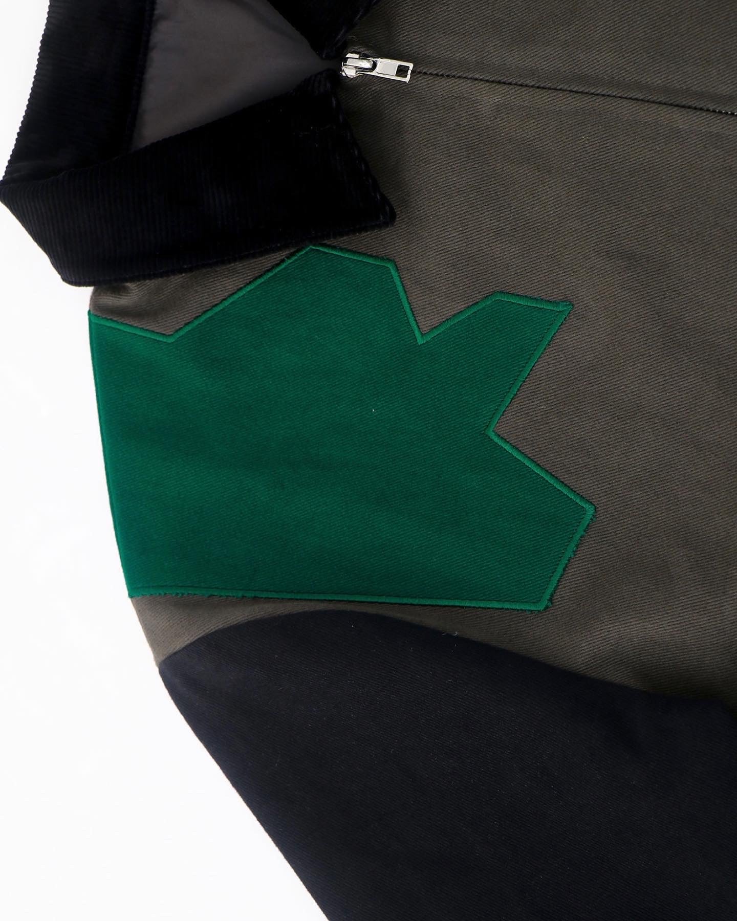 Stylish Carhartt-inspired work jacket, blending rugged durability with modern fashion. Perfect for layering over casual outfits for a chic, utilitarian look.